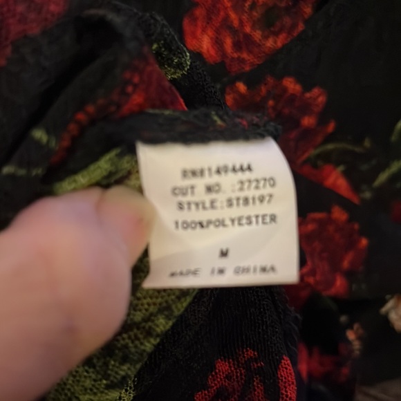 New Sheer Red Rose Cover-Up Size Medium- Final - Picture 4 of 4